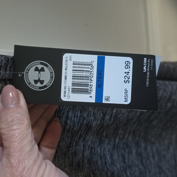 NWT Under Armour loose tank top - Picture 2 of 4